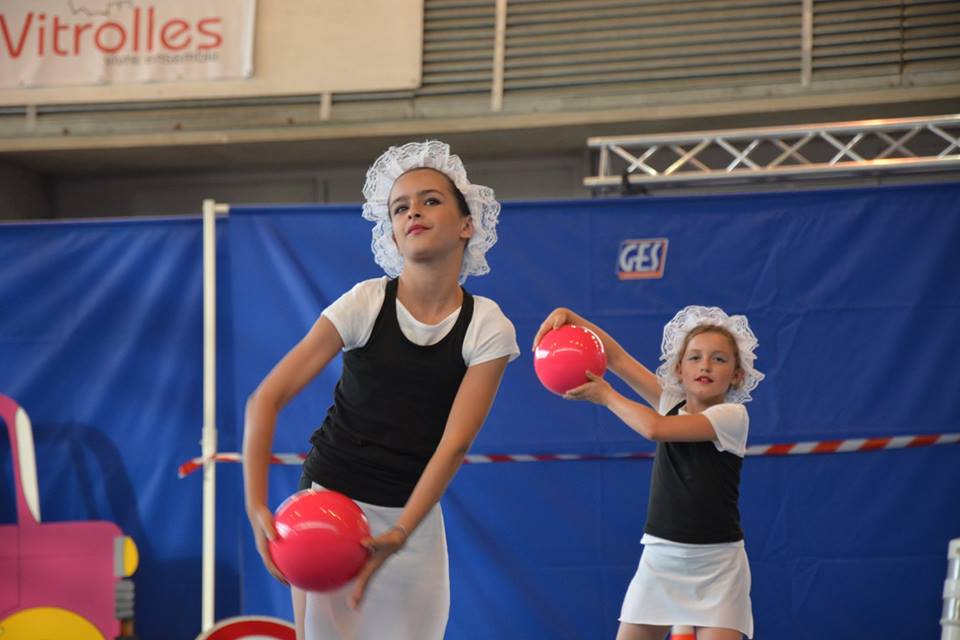 16910_1606115346311349_6272098880965374854_n