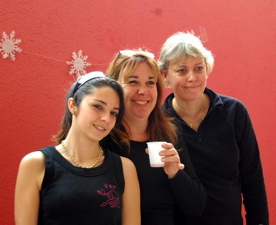 Estelle, Nicole et Véro vous ont servi l'apéritif